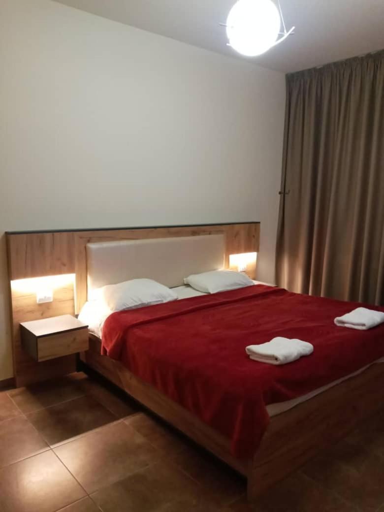 Iris Flower Hotel Jezzîne Exterior foto