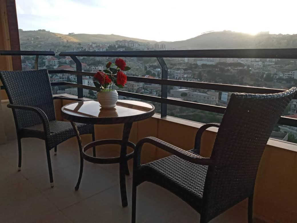Iris Flower Hotel Jezzîne Exterior foto